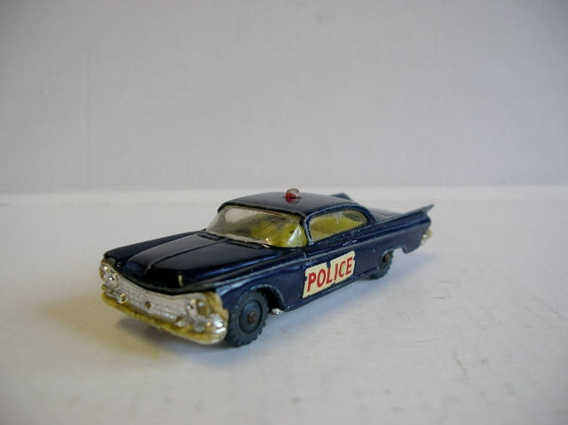 9a Buick Electra Police Car (640x479).jpg