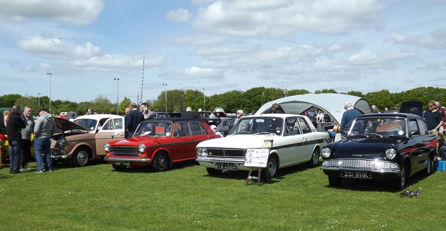 57a Wolseley, Morris 1100, Ford Cortina LOTUS and a Ford Anglia, what a line up.