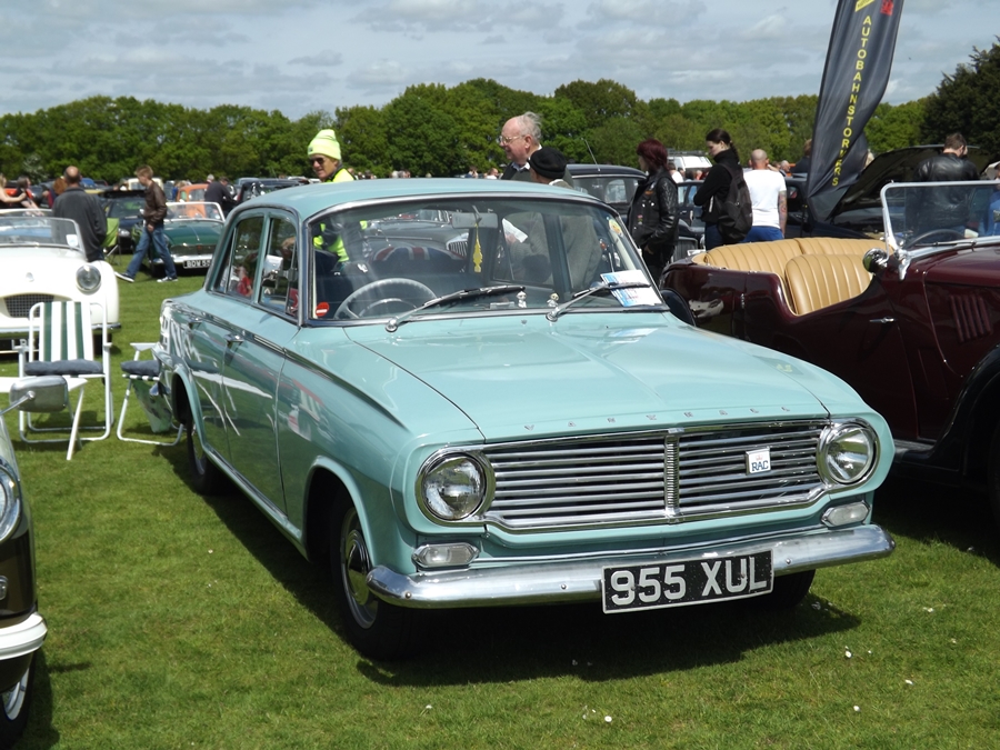 Vauxhall Victor Saloon