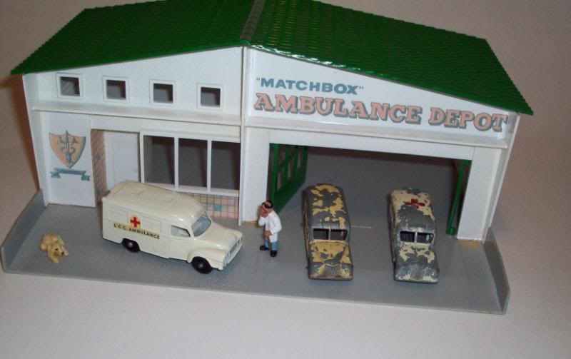 Custom ambulance station by hotwheelsbob..jpg