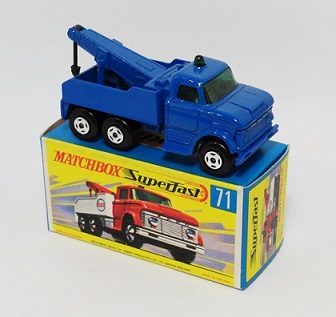 71a Wreck Truck Blue Chrome wheels.JPG