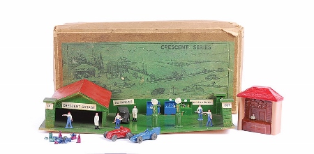 Crescent Garage Set (450x221).jpg