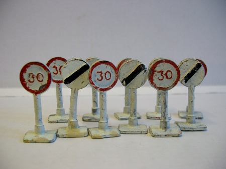 Crescent Speed Signs (450x337).jpg