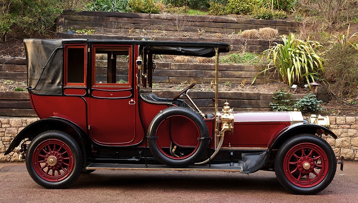 rolls-royce-silver-ghost-landaulette.2000x1333.Feb-14-2012_15.47.15.271300.jpg