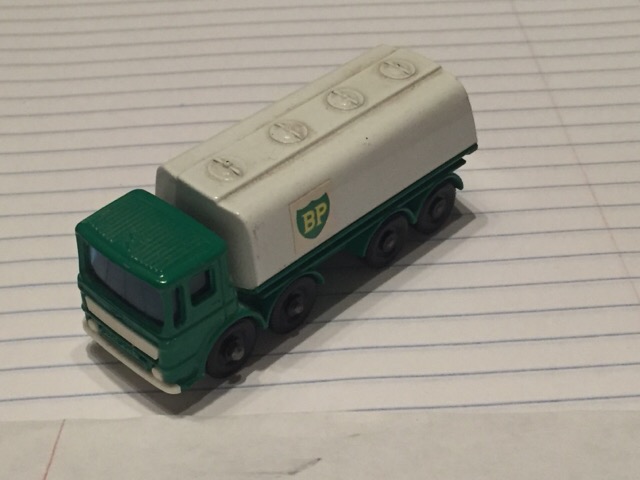 White base 32c Leyland tank