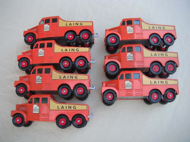 K8A Prime Mover & caterpillar Tractor red plastic hubs.jpg