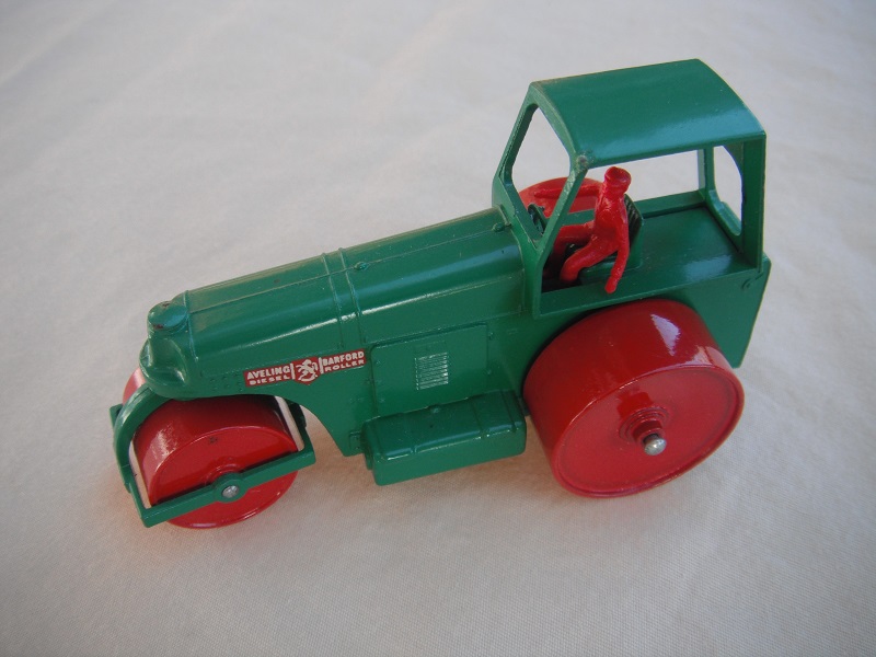 3. Green bod &amp; base/red rollers/red driver/&quot;Aveling Barford Diesel Roller&quot; lt.brown decals.