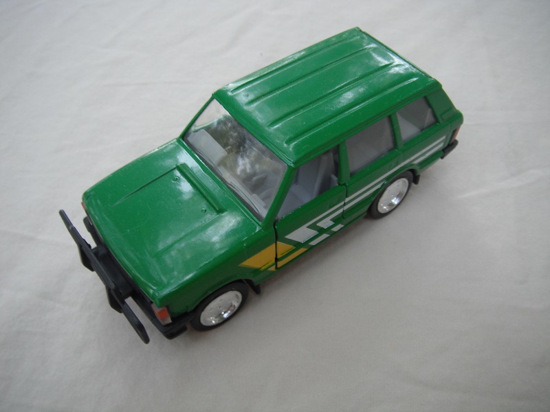 4. Green body/black plastic base/clear windshield/gray interior/China cast.