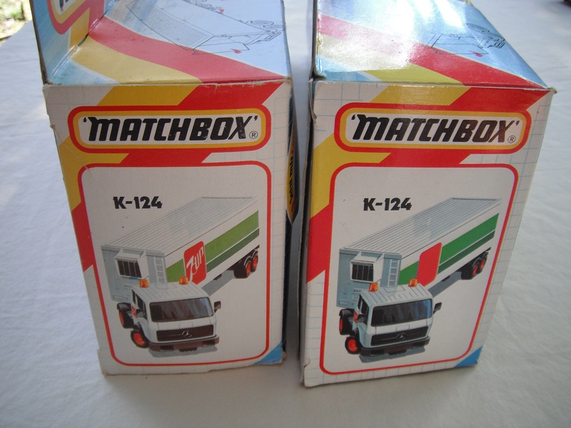 K124A Mercedes Container Truck 2 dif boxes.jpg