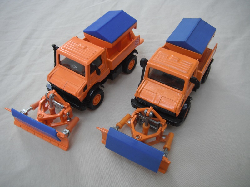 K163A Unimog Snow Plow China cast on left.jpg