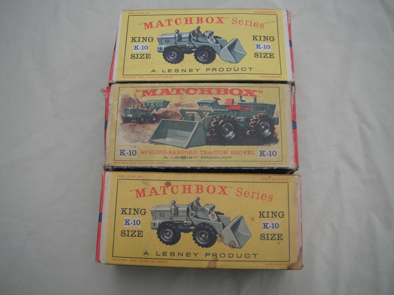 notice the driver on the earlier boxes which as far as I know was never issued with the model