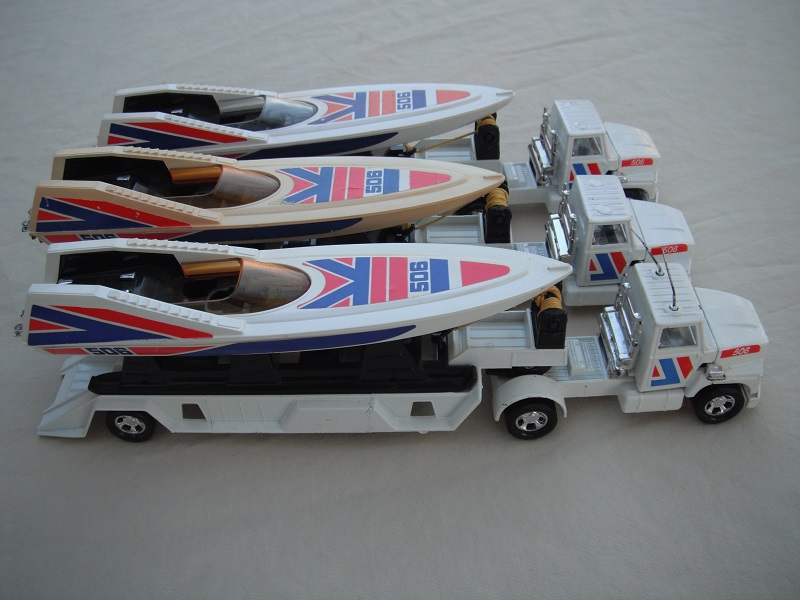 K27C Ford Boat Transporter group picture #2.jpg