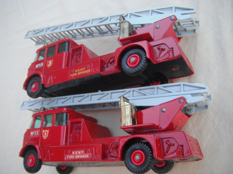 K15A Merryweather Fire Engine with or without reinforced ladder (rear).jpg