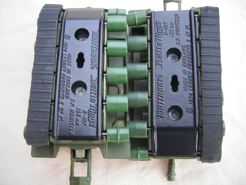 K107A 155MM Self Propelled Gun green or dark green rollers pic#2.jpg