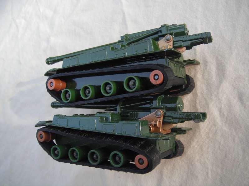 K107A 155MM Self Propelled Gun light or dark gold variations pic#2.jpg