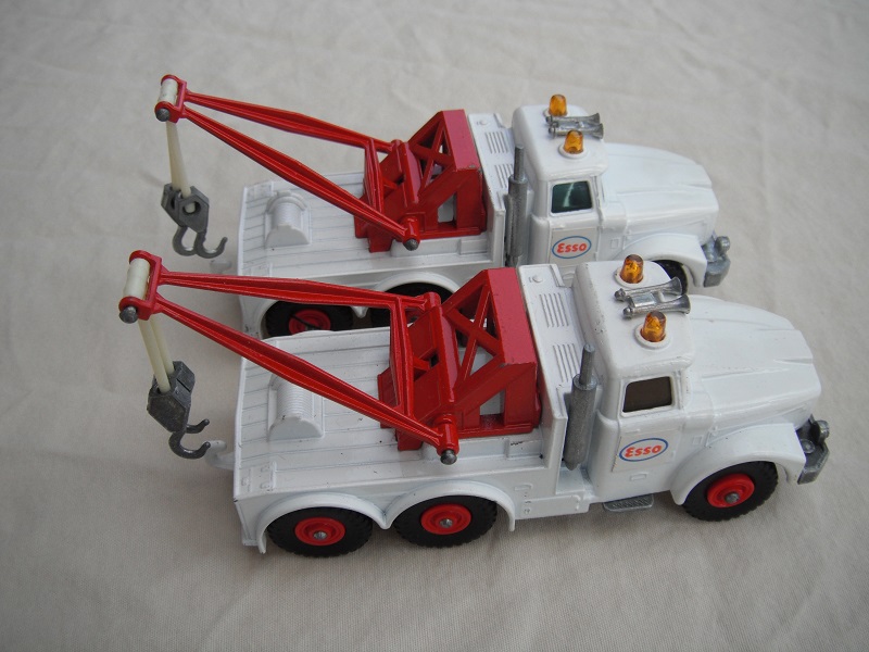 K2C Scammell heavy Wreck Truck Esso silver tow hook variations pic#1.jpg