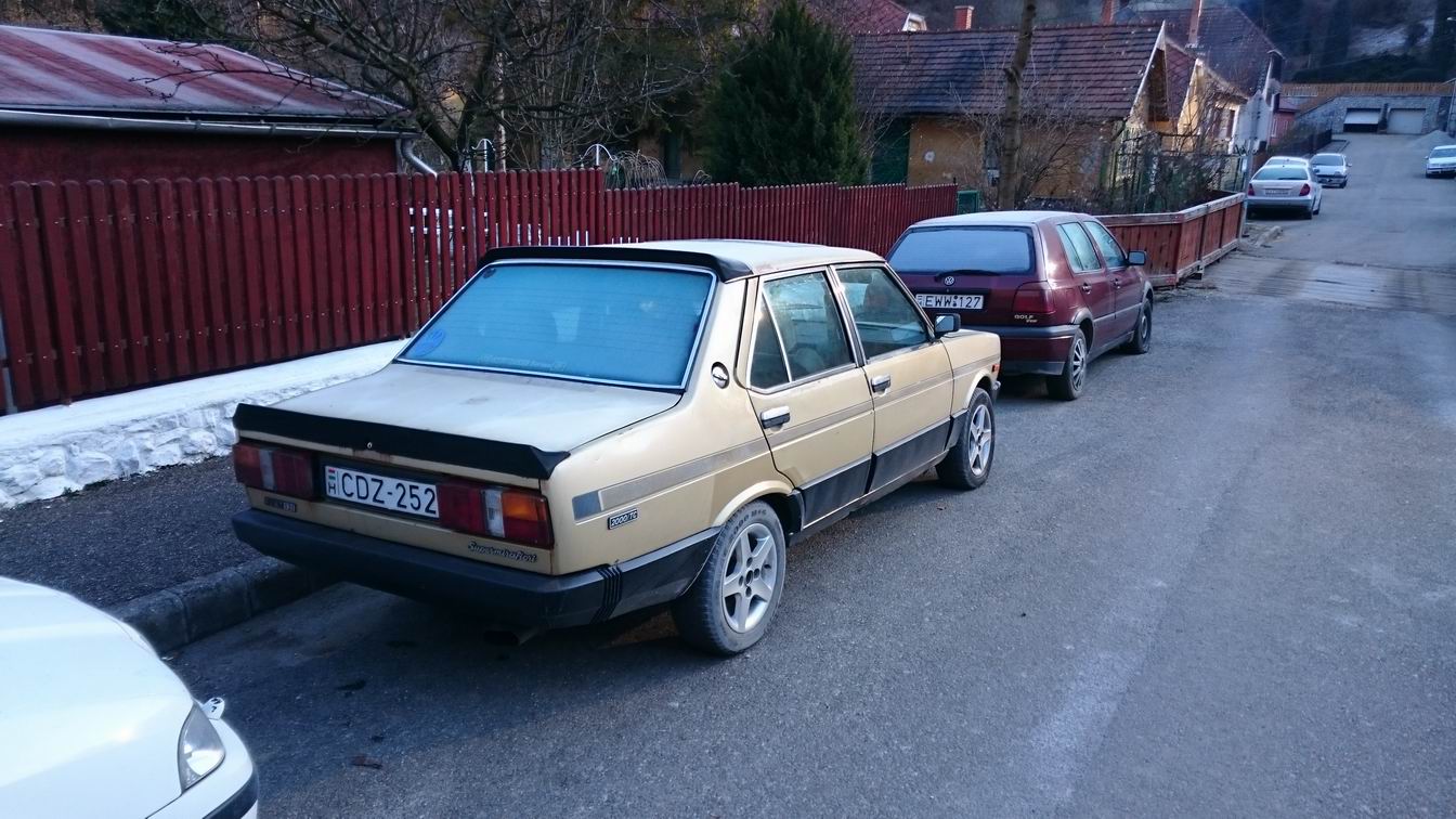 Fiat131 Supermirafiori 02.jpg