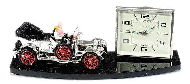 'Plated' Daimler with clock.jpg