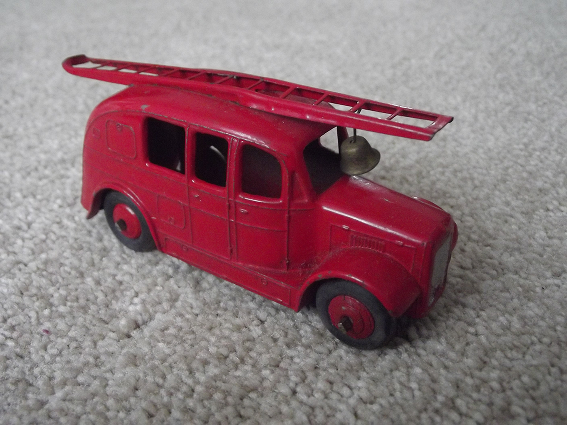 25K Streamlined Fire Engine.JPG