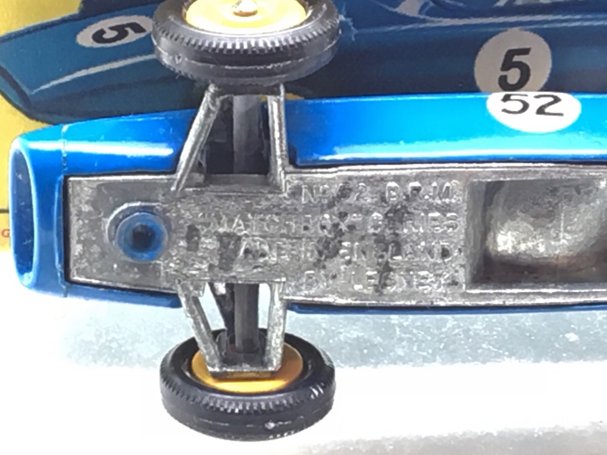 52 decal brm racer - bottom close More light