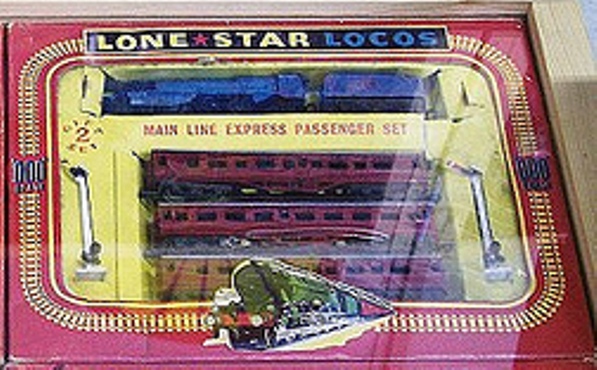 ( 1242 ) LOCOS GIFT SET No 2 MAINLINE EXPRESS PASSENGER Carstock Insert.jpg