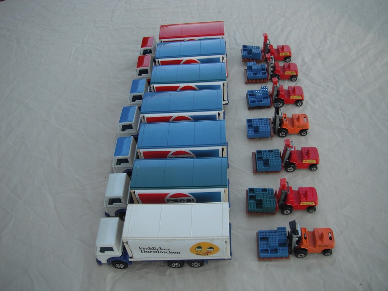 K40B Delivery Truck group picture #5.jpg