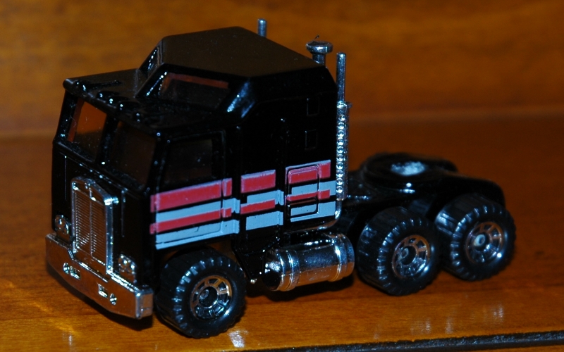 SF45C_Kenworth Cabover_black.jpg