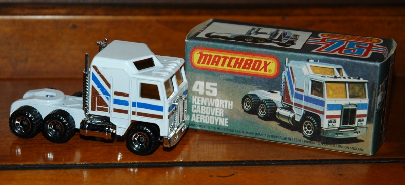 SF45C_Kenworth Cabover_white.jpg