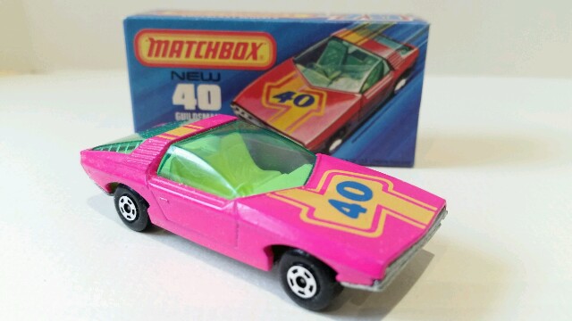 Pink #40 Vauxhall Guildsman ‘40’ tampo print