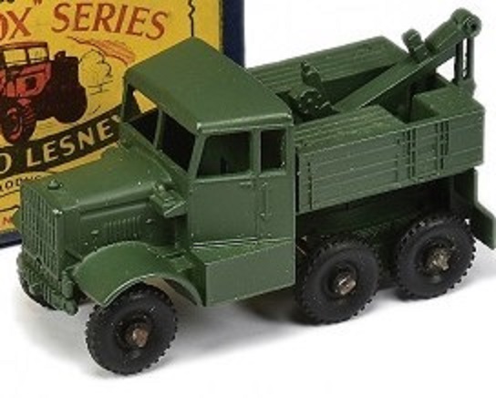 a cropped Scammell military recovery tractor matt finish dull wheels.jpg