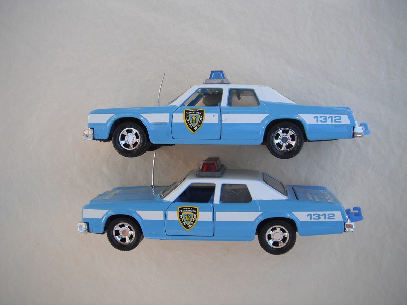 K78A Plymouth Gran Fury Police Car 'Polizei' decals.jpg