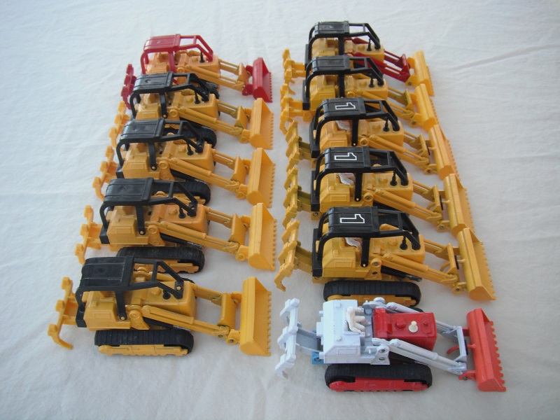 K42B Traxcavator Road Ripper group pic#2.jpg