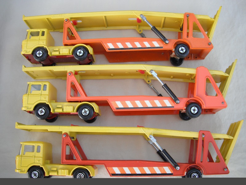 K11B DAF Car Transporter orange & yellow trailers.jpg