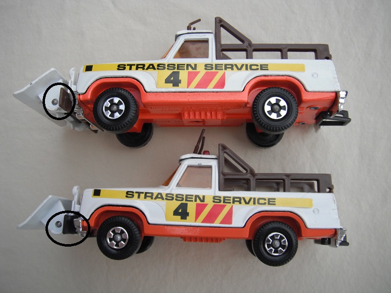 K77A Highway Rescue Vehicle Strassen Service plastic variations.jpg