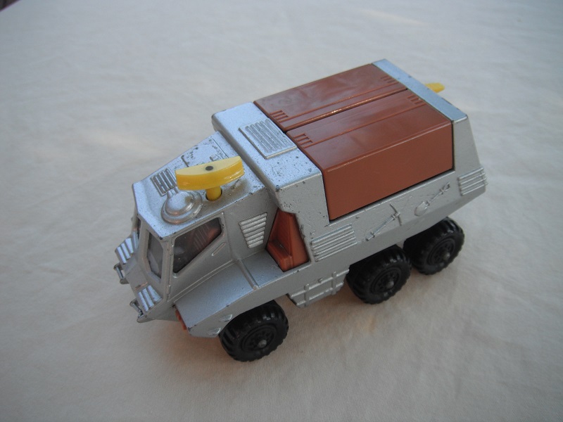 1. PP/Silver body &amp; base/black 8 dot wheels/brown int/tan launch pad/light yellow radar/K26 Exploration Vehicle on base.