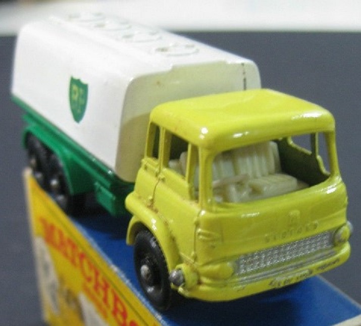 18 a bp tanker front offside view.jpg