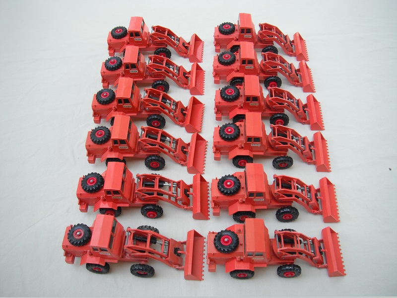 K3B Hatra Tractor Shovel group pic#3.jpg