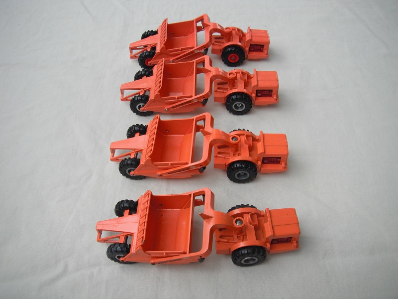 k6A Allis-Chalmers Earth Scraper group pic #3.jpg