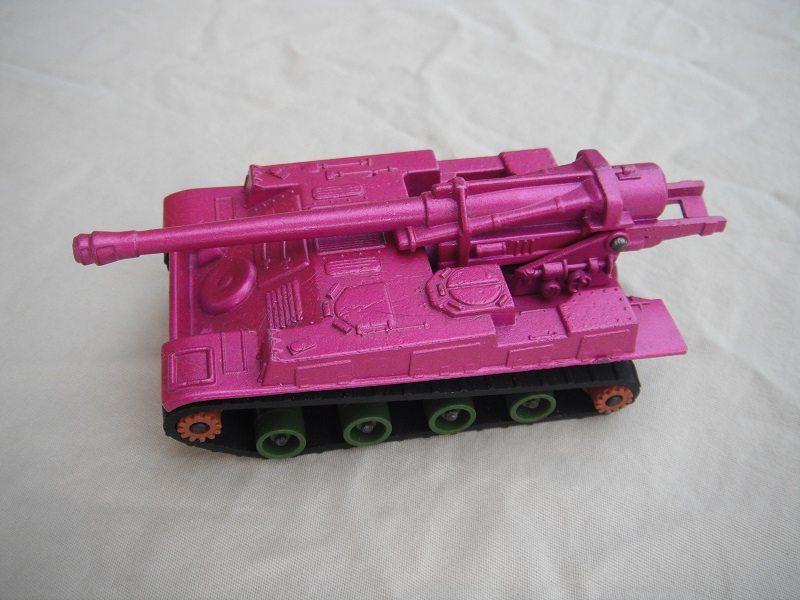 2. PP/Metallic pink body/gloss black base/dk.green rollers/brown cog wheels/cream gun elevator/no label.