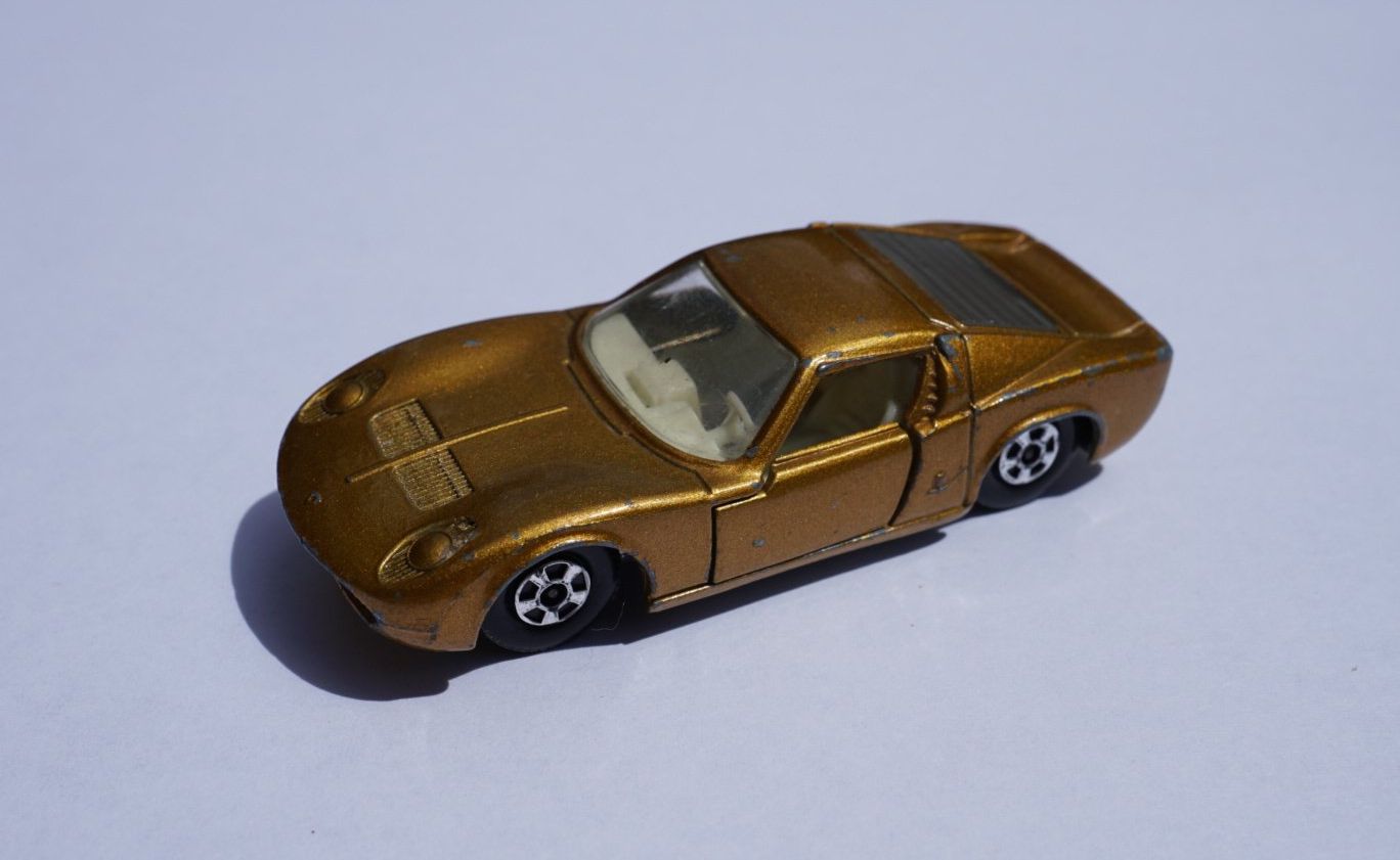 Gold Miura Superfast Tow Slot 1