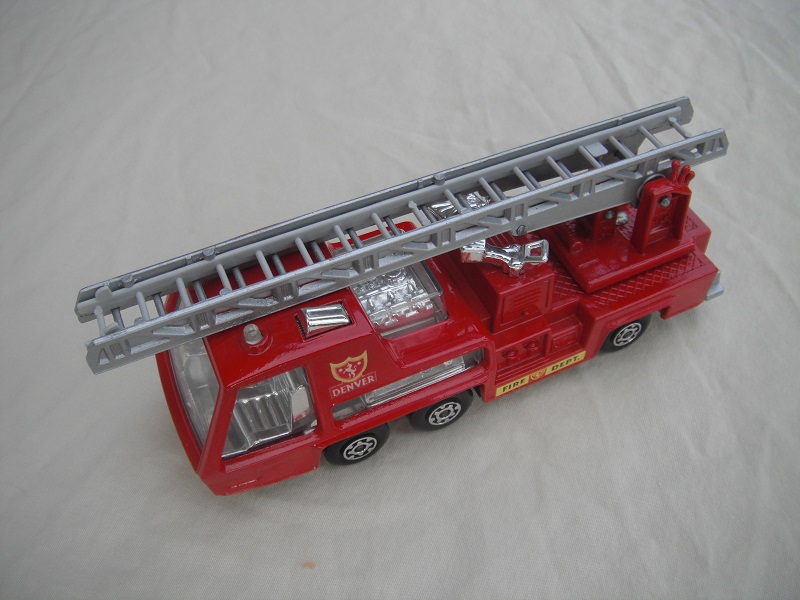 14.  Dk.red body/silver base/dk.red ladder platform/clear windows/opaque ladder insert/Denver &amp; Fire Dept labels.