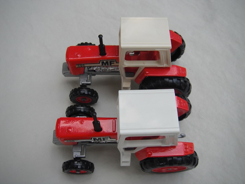 K35B Massey Ferguson Tractor & Trailer White or cream canopy.jpg