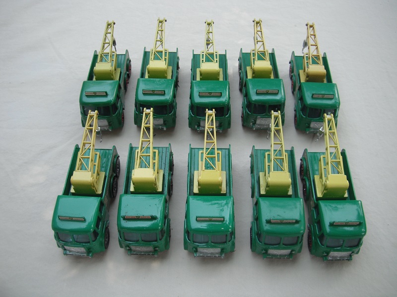 K12A  Heavy Breakdown Wreck Truck group pic #1.jpg