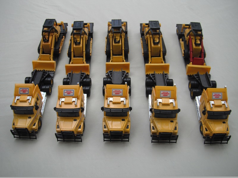 K117B Scania Bulldozer Transporter group pic#1.jpg