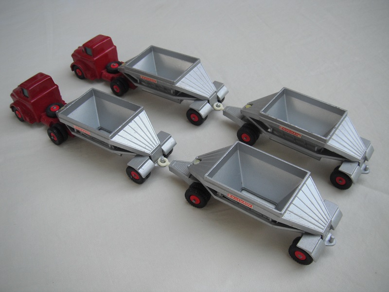 K4B & M4 GMC Tractor & Fruehauf Hopper  small labelled Kingsize with different sized tow pin pic#2.jpg
