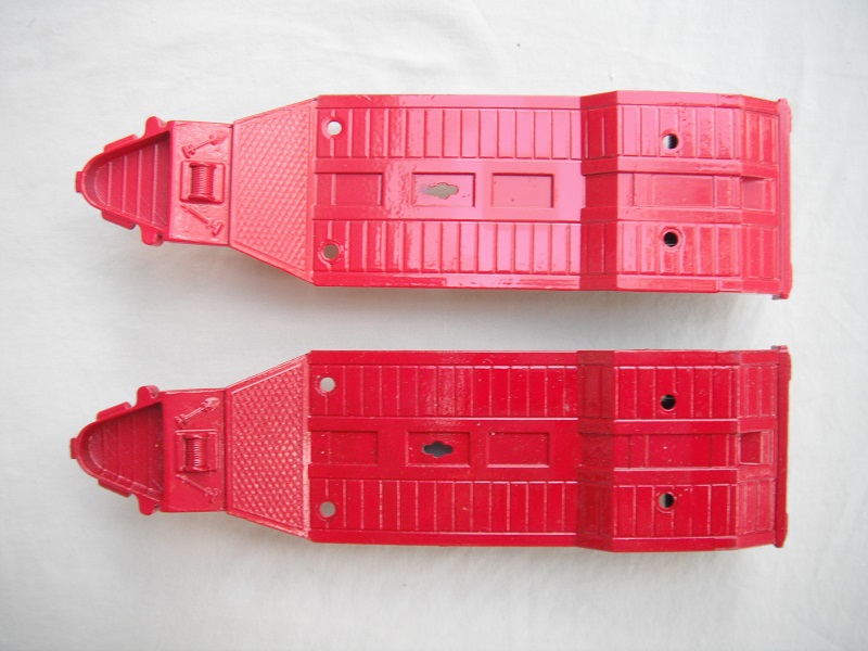 K134A Fire Spotter Plane Transporter red or dk.red trailer base.jpg