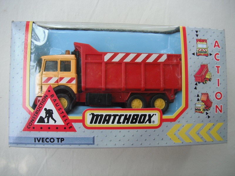 K139A Iveco Tipper Truck box pic#2a.jpg