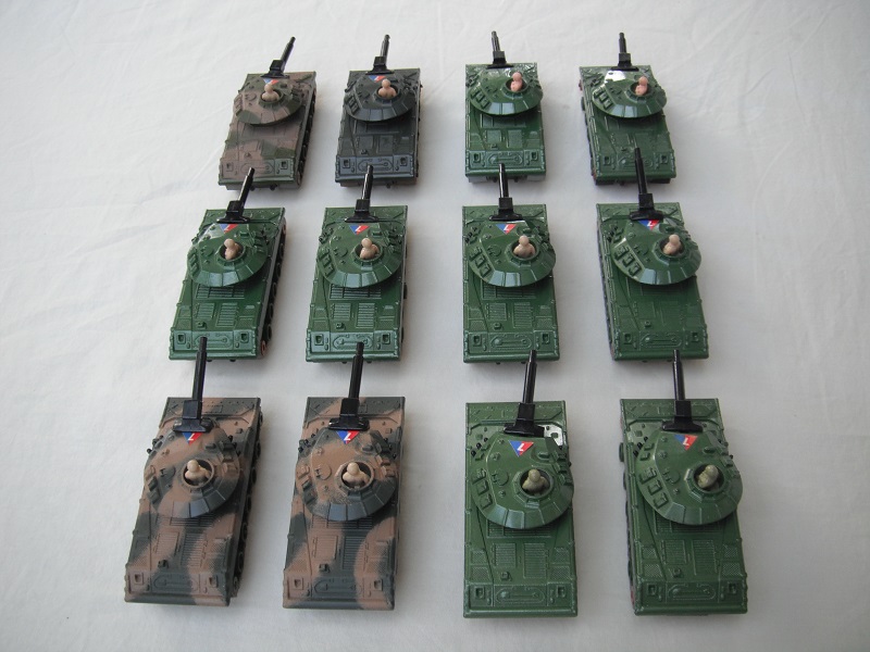 K109A M-551 Sheridan Tank group pic#4.jpg