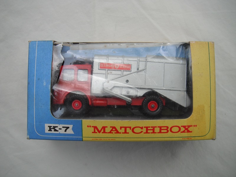 K7B S.D. Refuse Truck box pic#2a.jpg