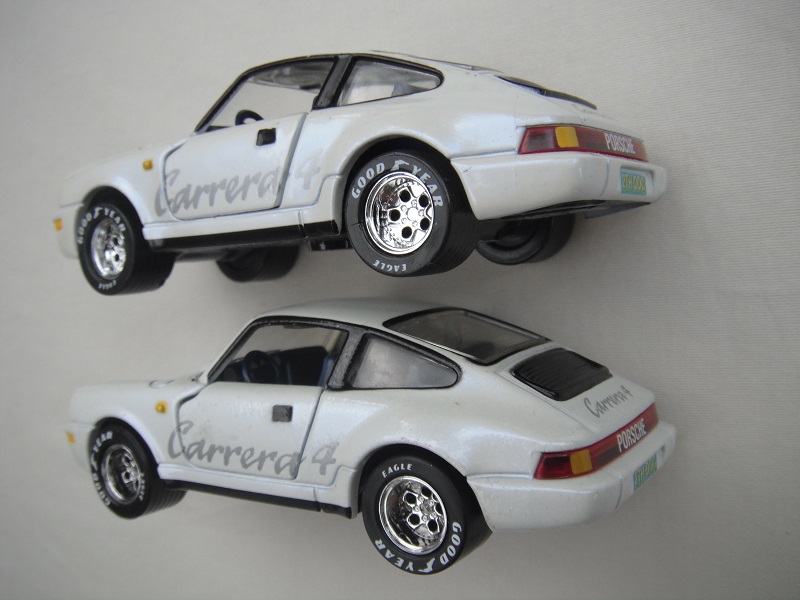 K168A Porsche 911 Carrera yellow or dark yellow side lights.jpg